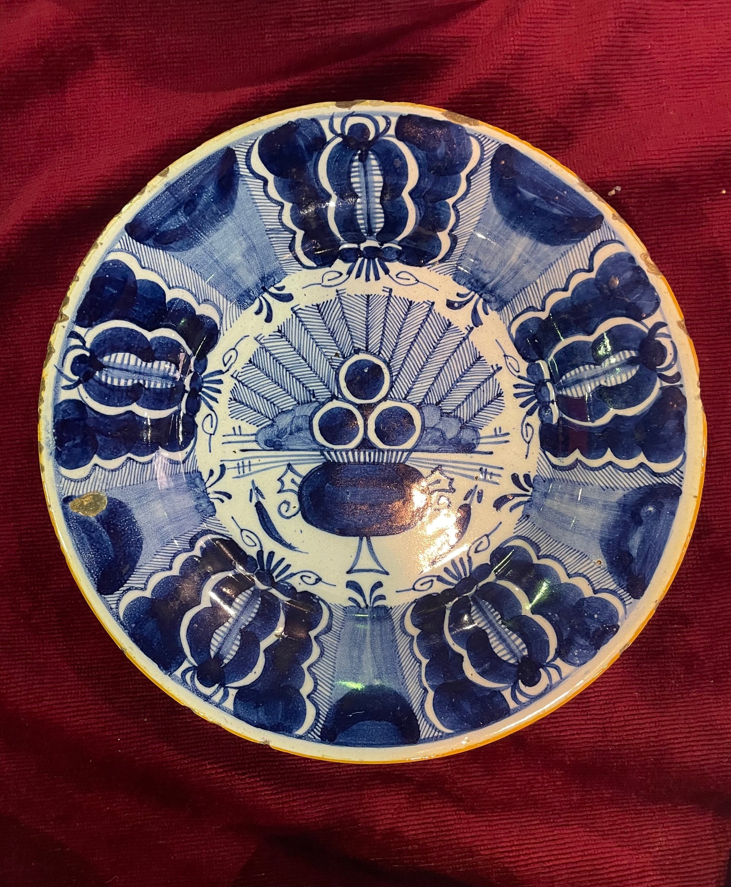 Assiette en Faïence de Delft – XVIIIe siècle – Signée et Numérotée