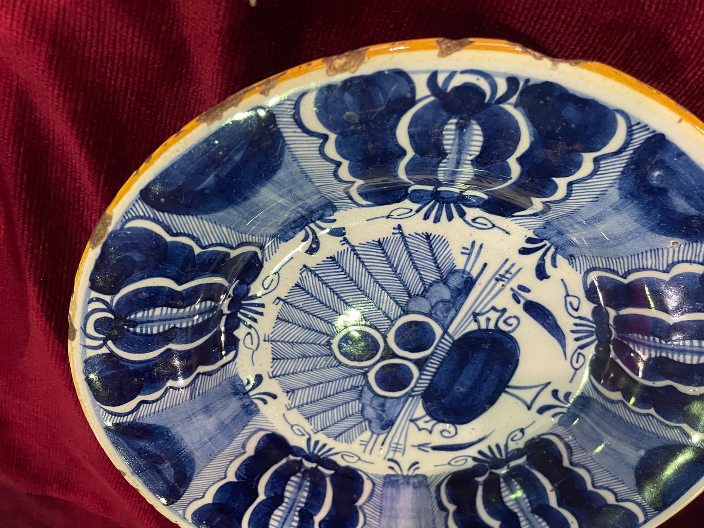 Assiette en Faïence de Delft – XVIIIe siècle – Signée et Numérotée