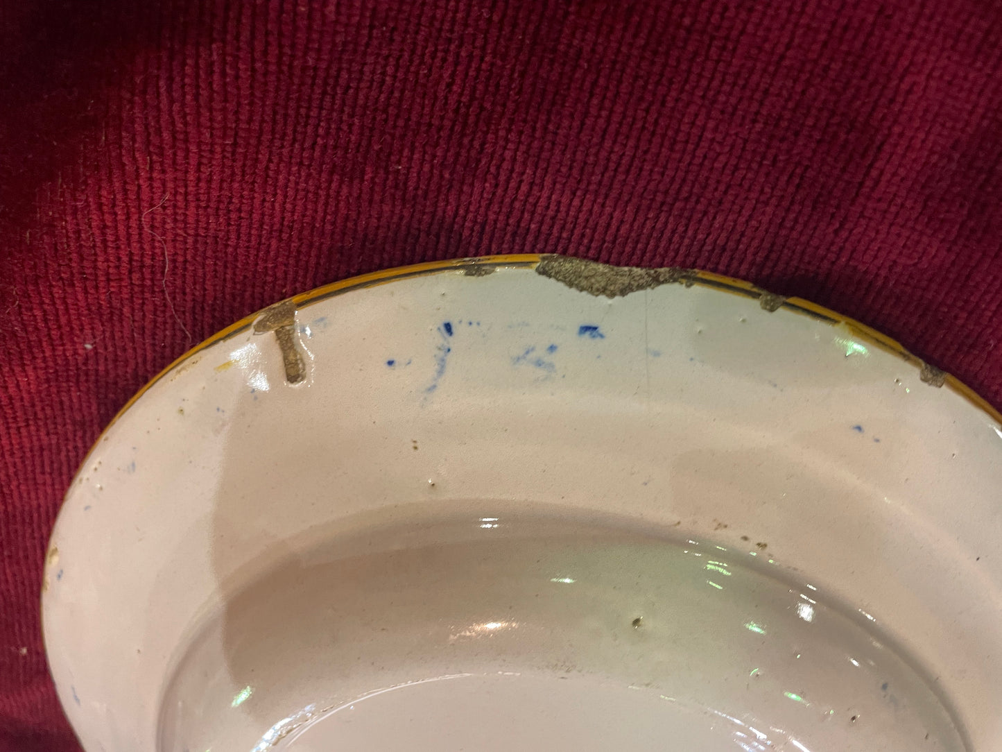 Assiette en Faïence de Delft – XVIIIe siècle – Signée et Numérotée