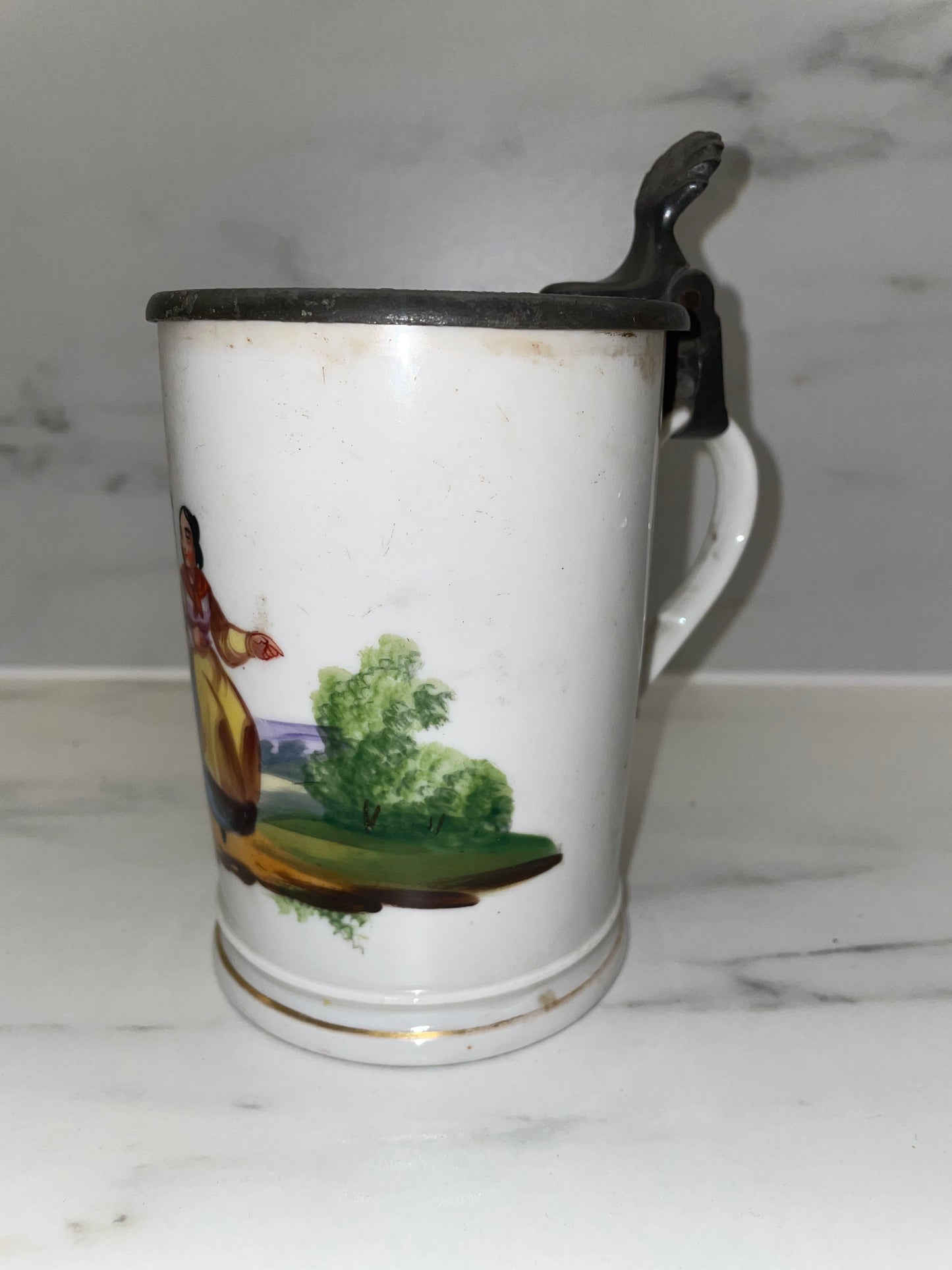 Chope en Porcelaine Biedermeier / Vieux Paris avec Couvercle PVT