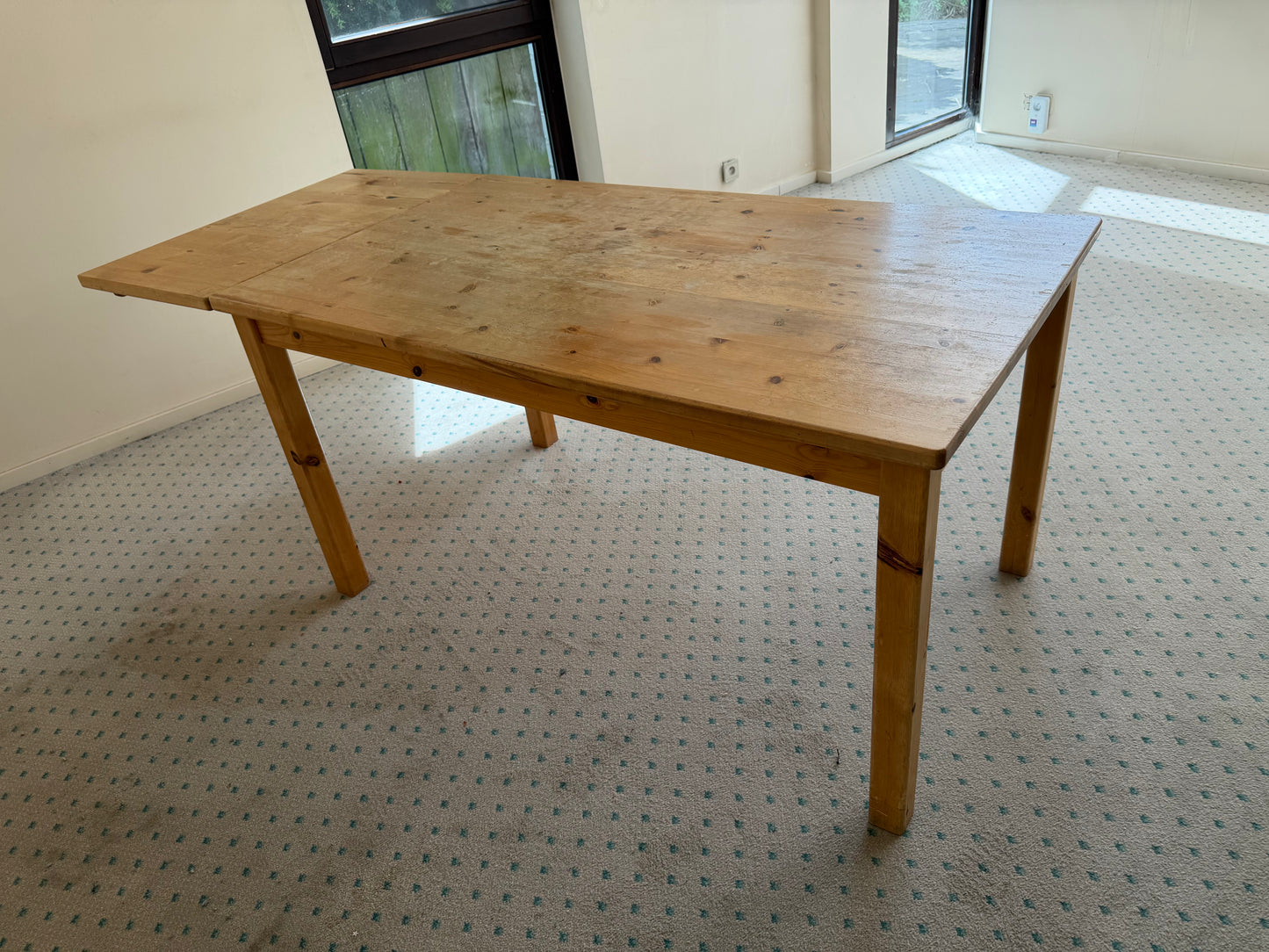 1 - Grande table de ferme en sapin massif extensible 190 cm