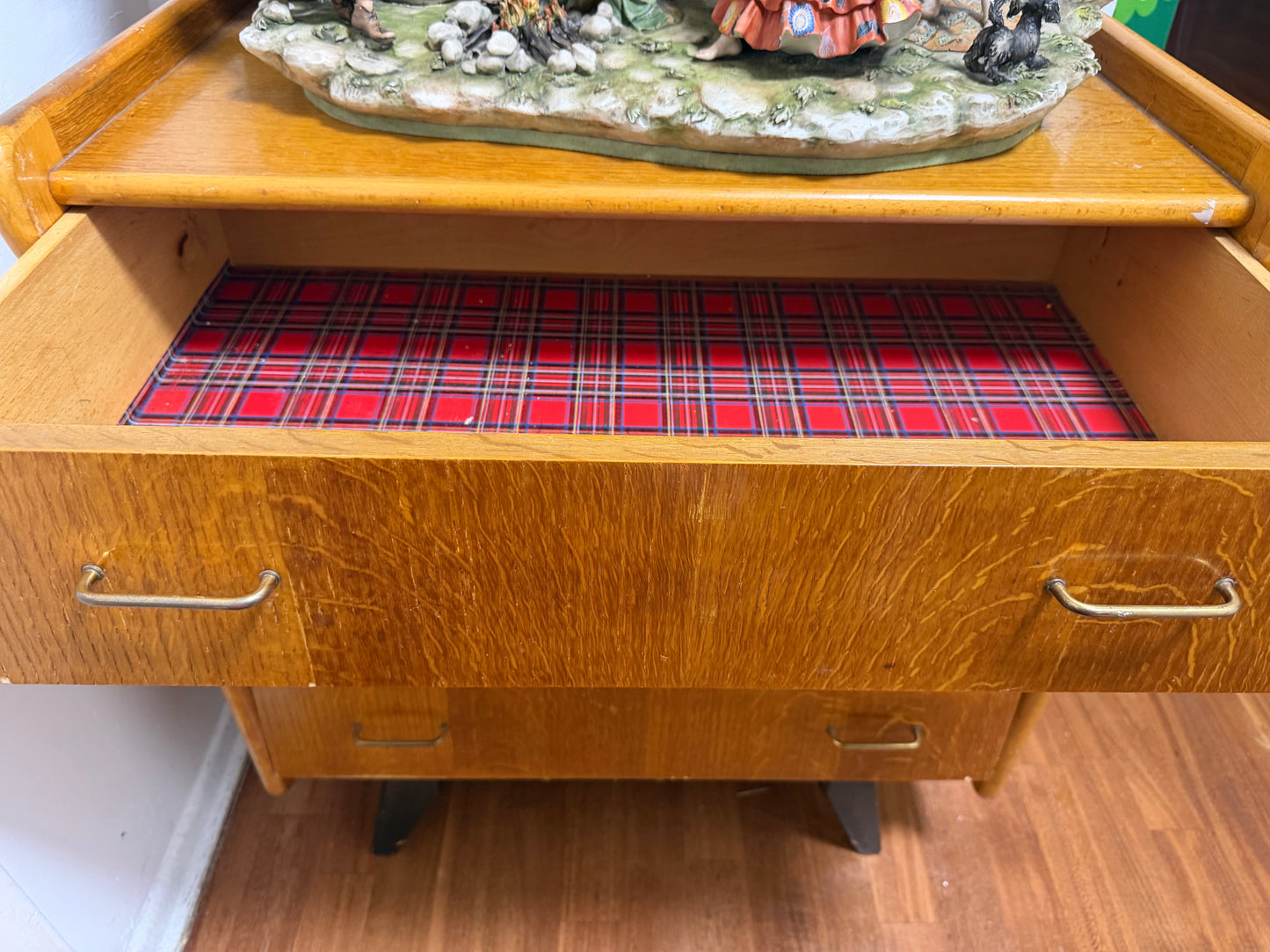 1 - Commode vintage années 50 en chêne – style scandinave