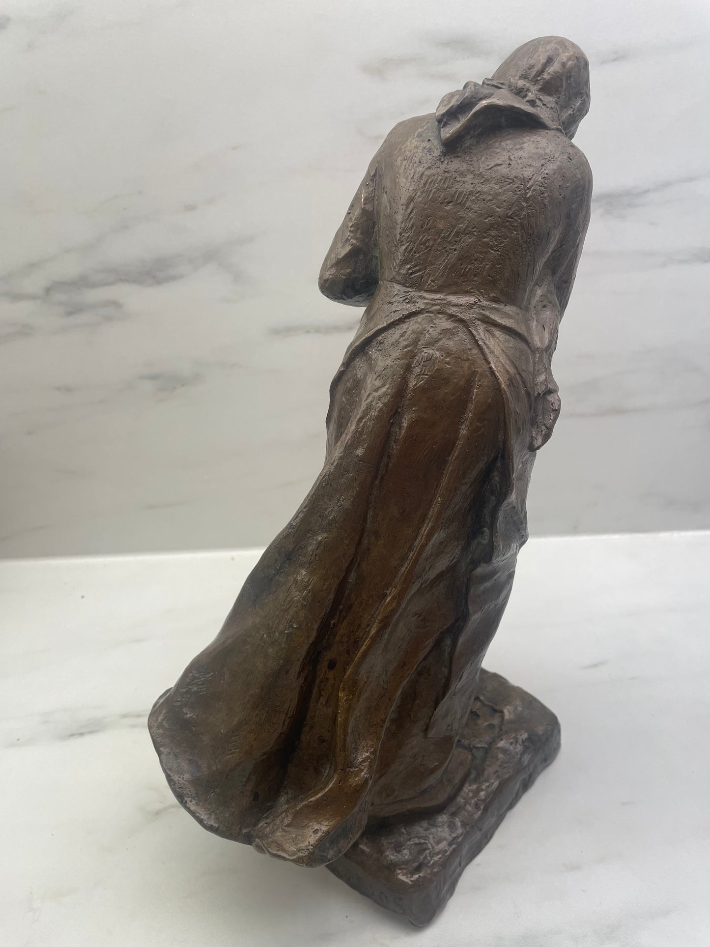1 - Sculpture en bronze – Maternité (1905) – Femme et enfant – 32 cm