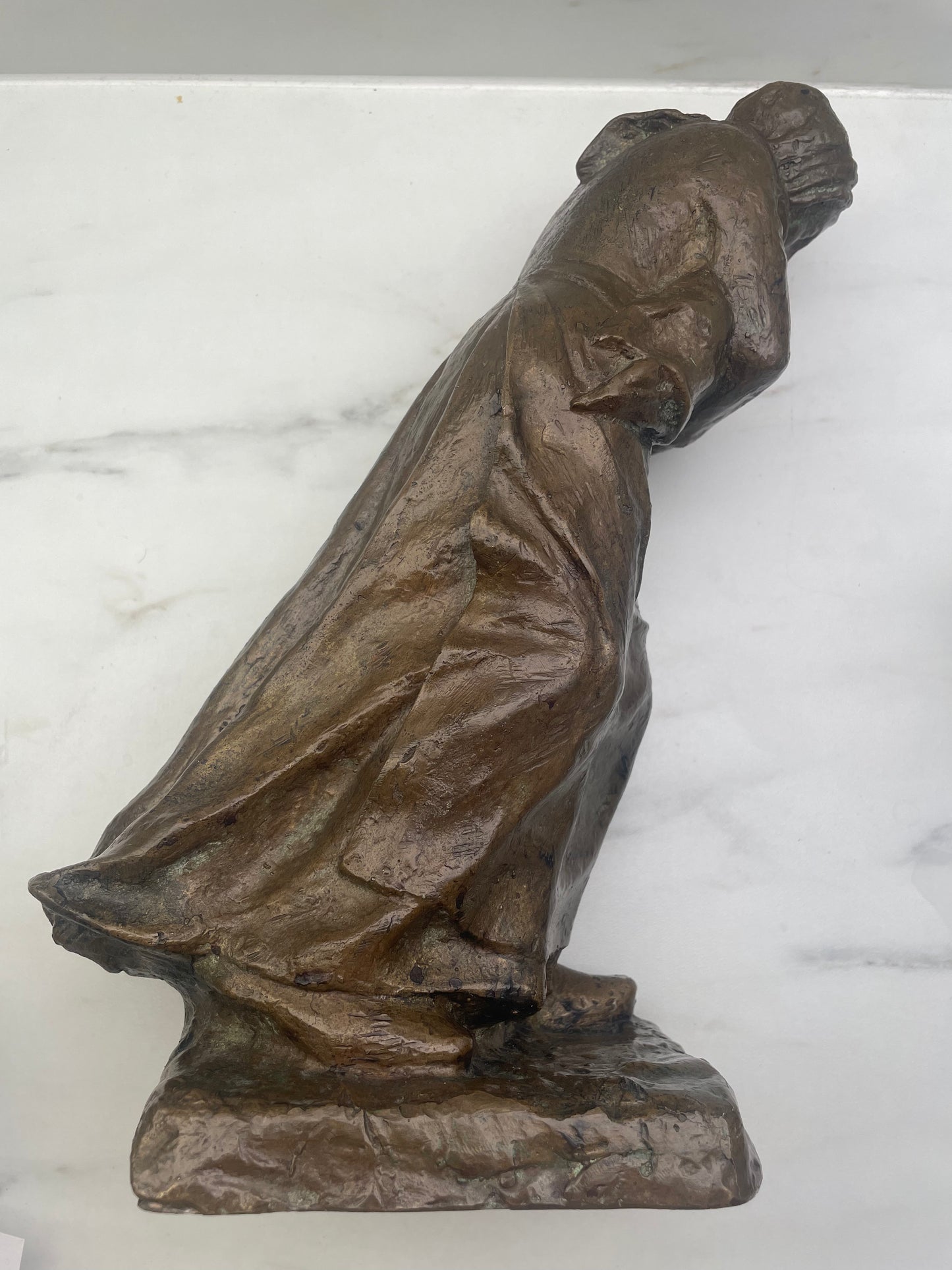 1 - Sculpture en bronze – Maternité (1905) – Femme et enfant – 32 cm