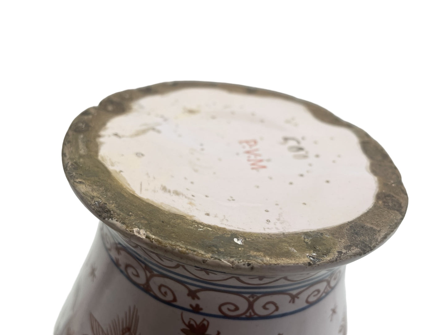 Pot couvert en faïence – Desvres ou Delft – Décor de mouches – Marqué P:V:M 500