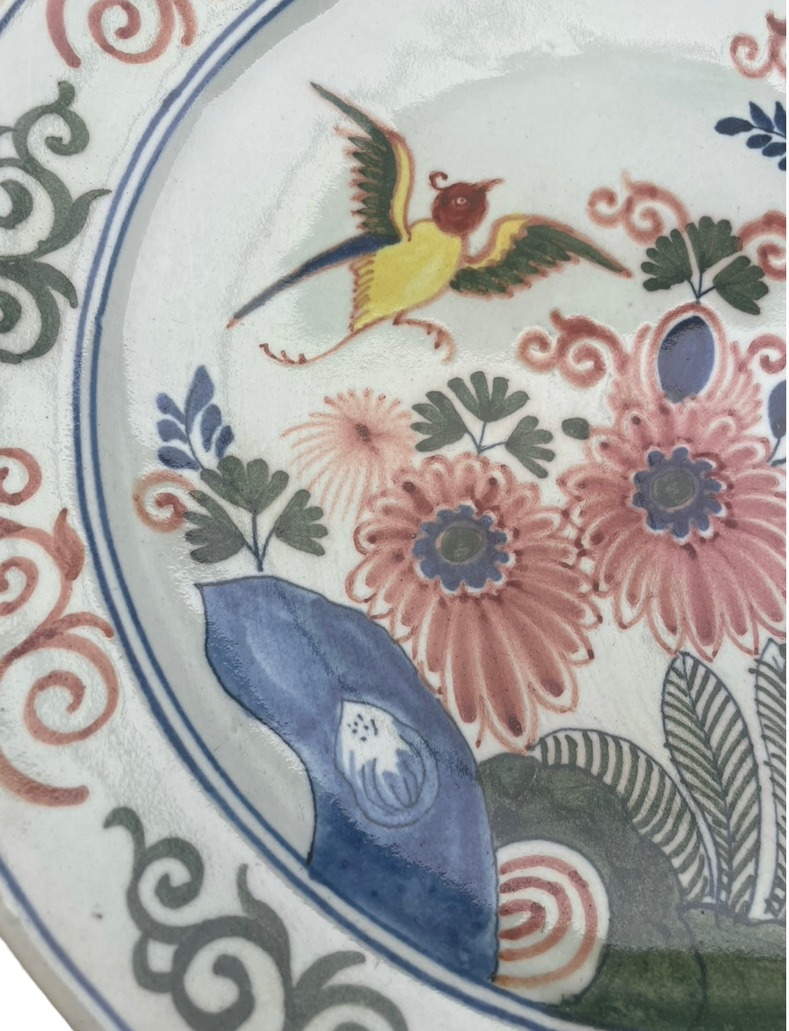 Assiette en faïence – Desvres ou Delft – Décor aux oiseaux