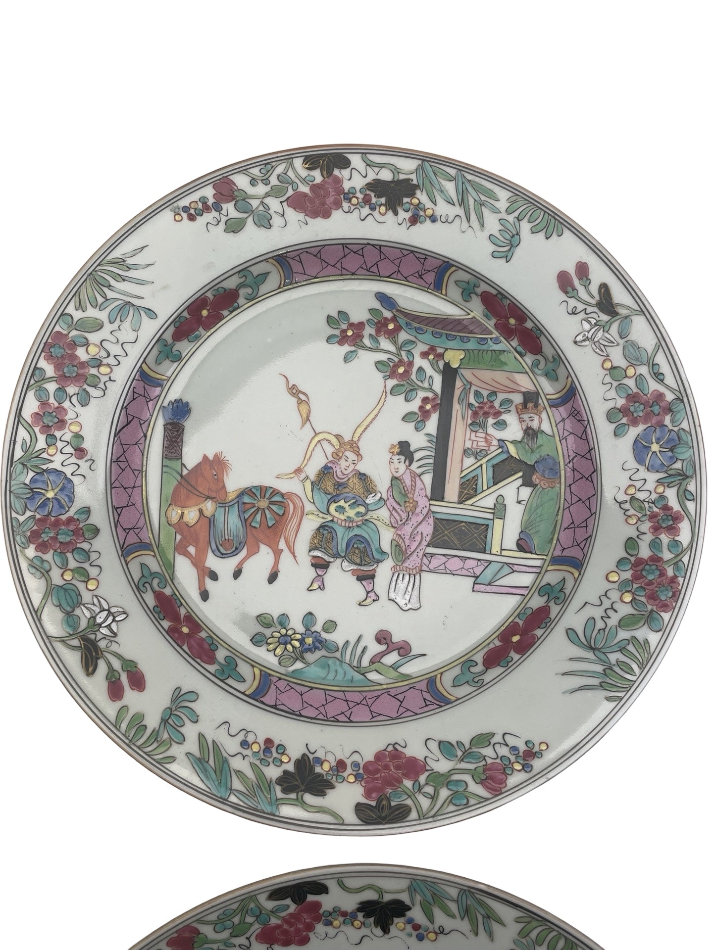 Paire d’assiettes en porcelaine – Chine – Style Famille Rose – Circa 1930