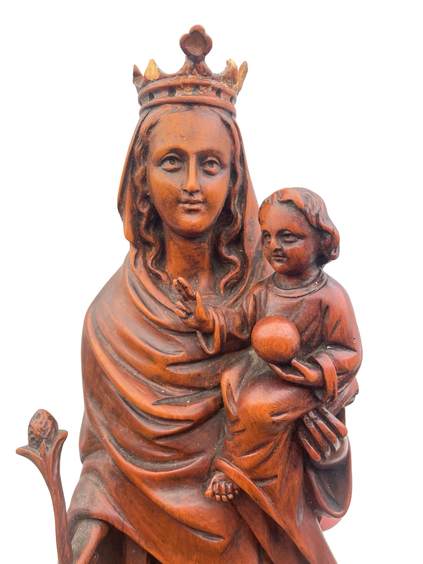 1- Vierge à l’Enfant Jésus – Sculpture en bois, XIXe siècle