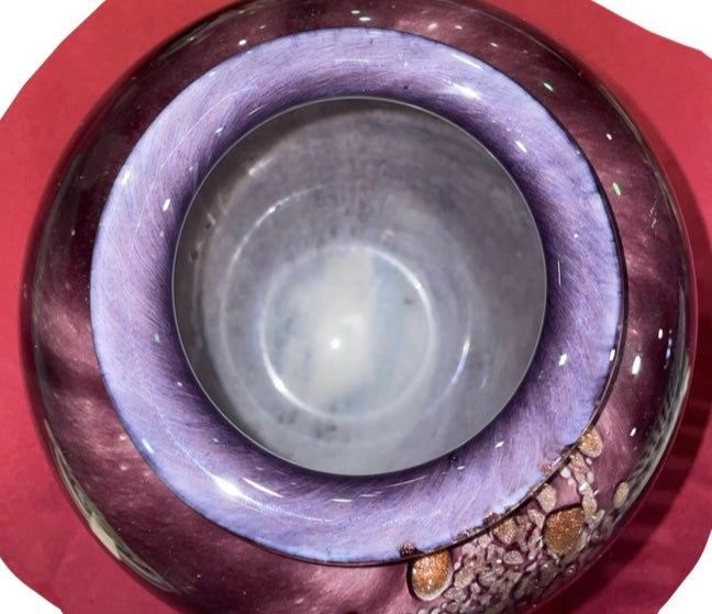Vase en Verre Mauve Irisé Signé Dorure Interne à Identifier