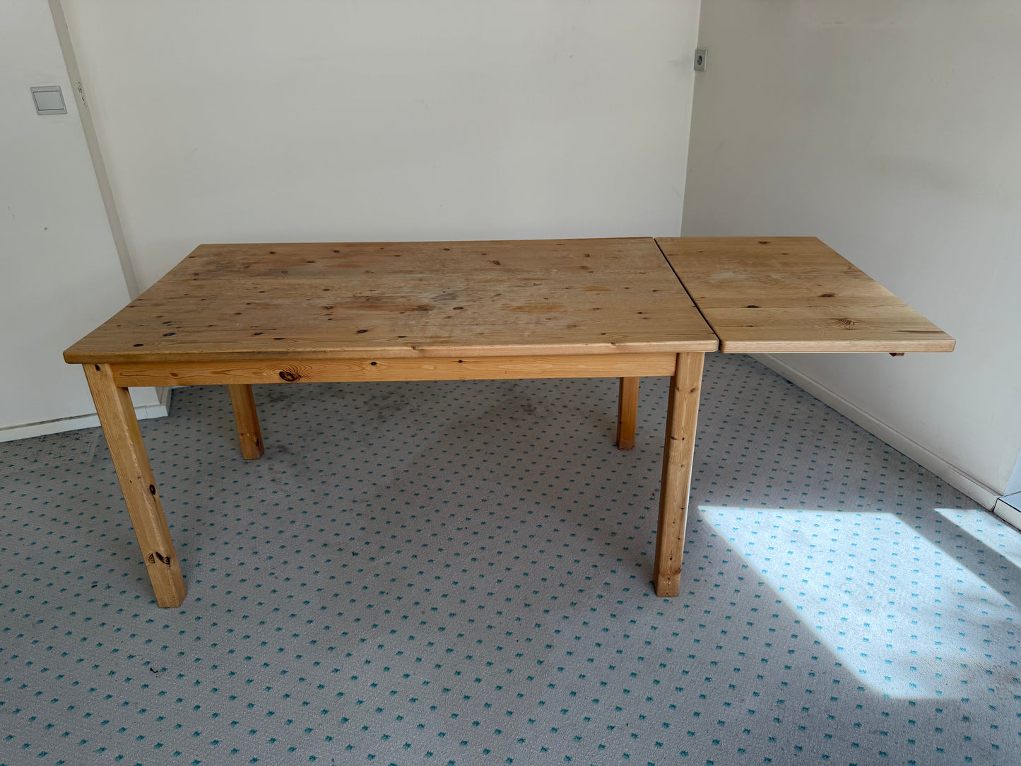 1 - Grande table de ferme en sapin massif extensible 190 cm