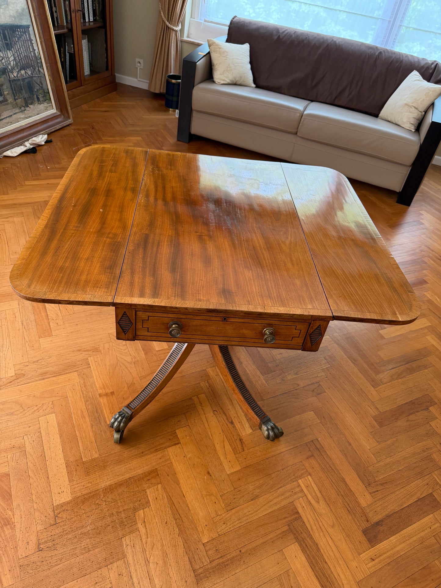 1 - Table à abattants de style Regency en acajou