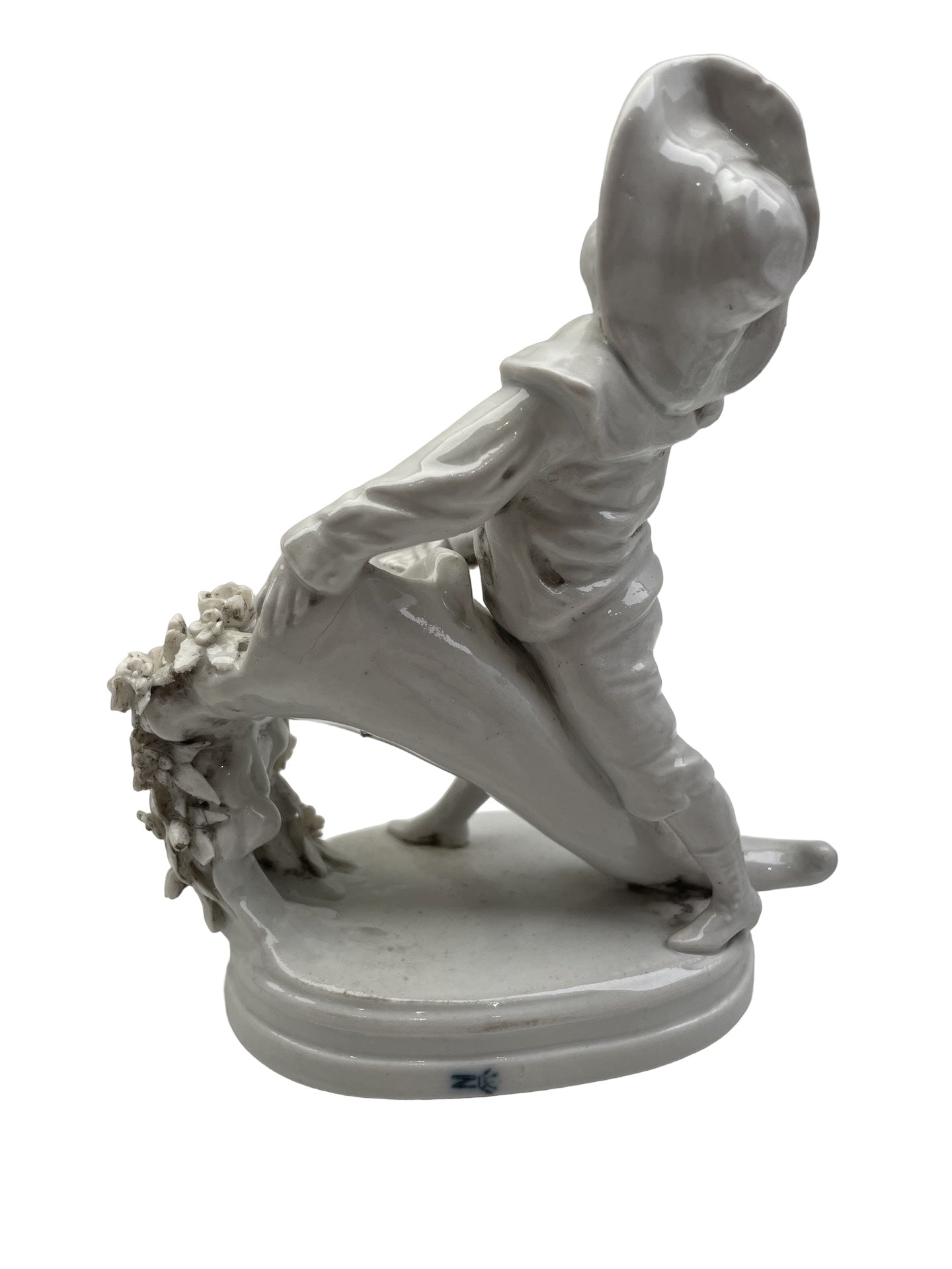 Paire de figurines en porcelaine blanche Ernst Bohne Sons