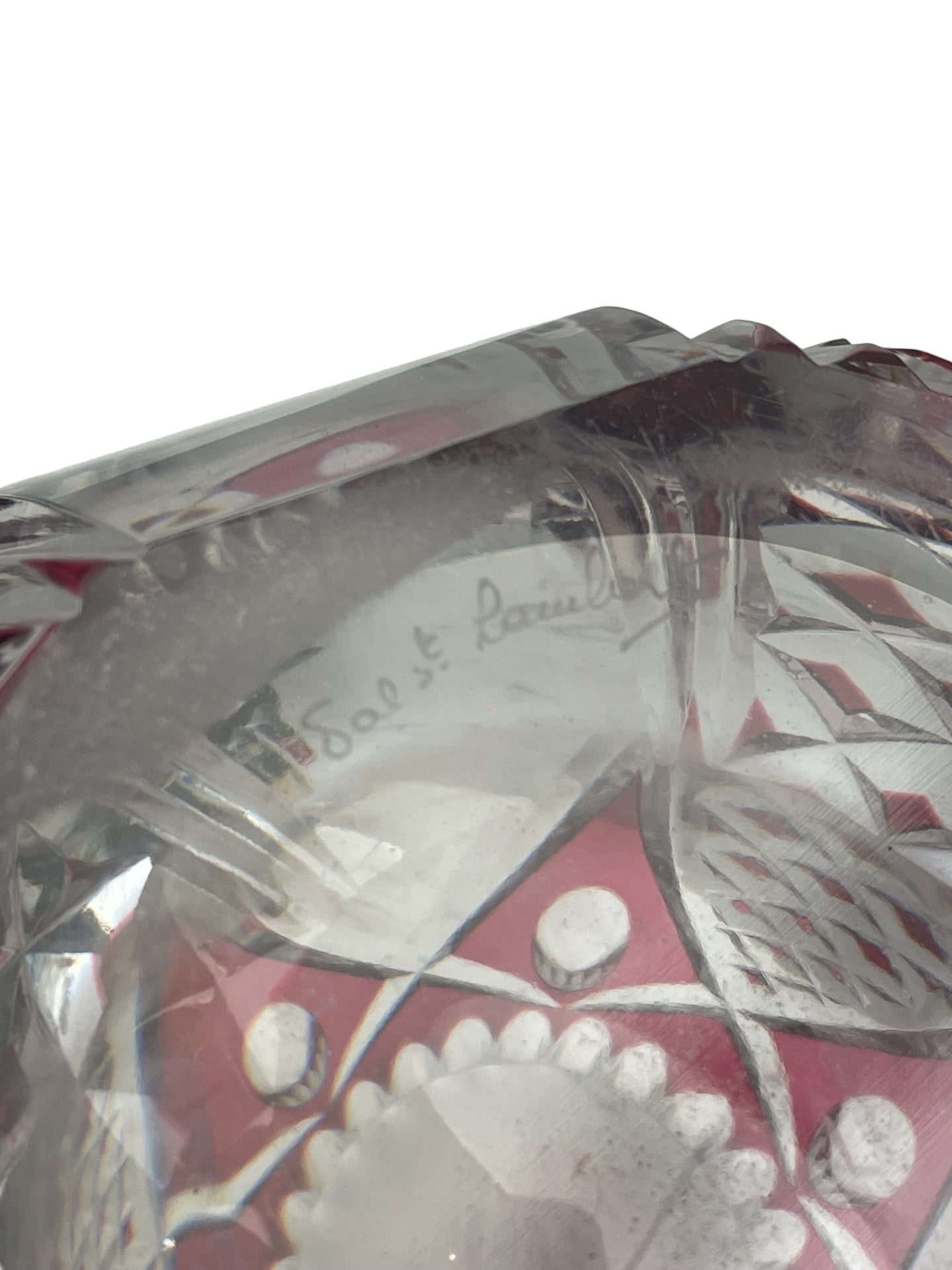 1 - Vase en cristal rouge – Val Saint Lambert – Signé