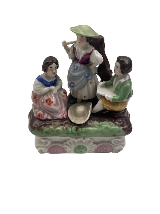 Boîte à décor romantique – Porcelaine allemande Thuringe – Circa 1900