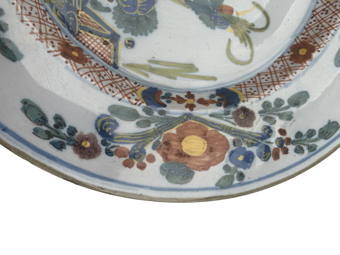 Assiette en faïence – Desvres ou Delft – Décor de fleurs 20e