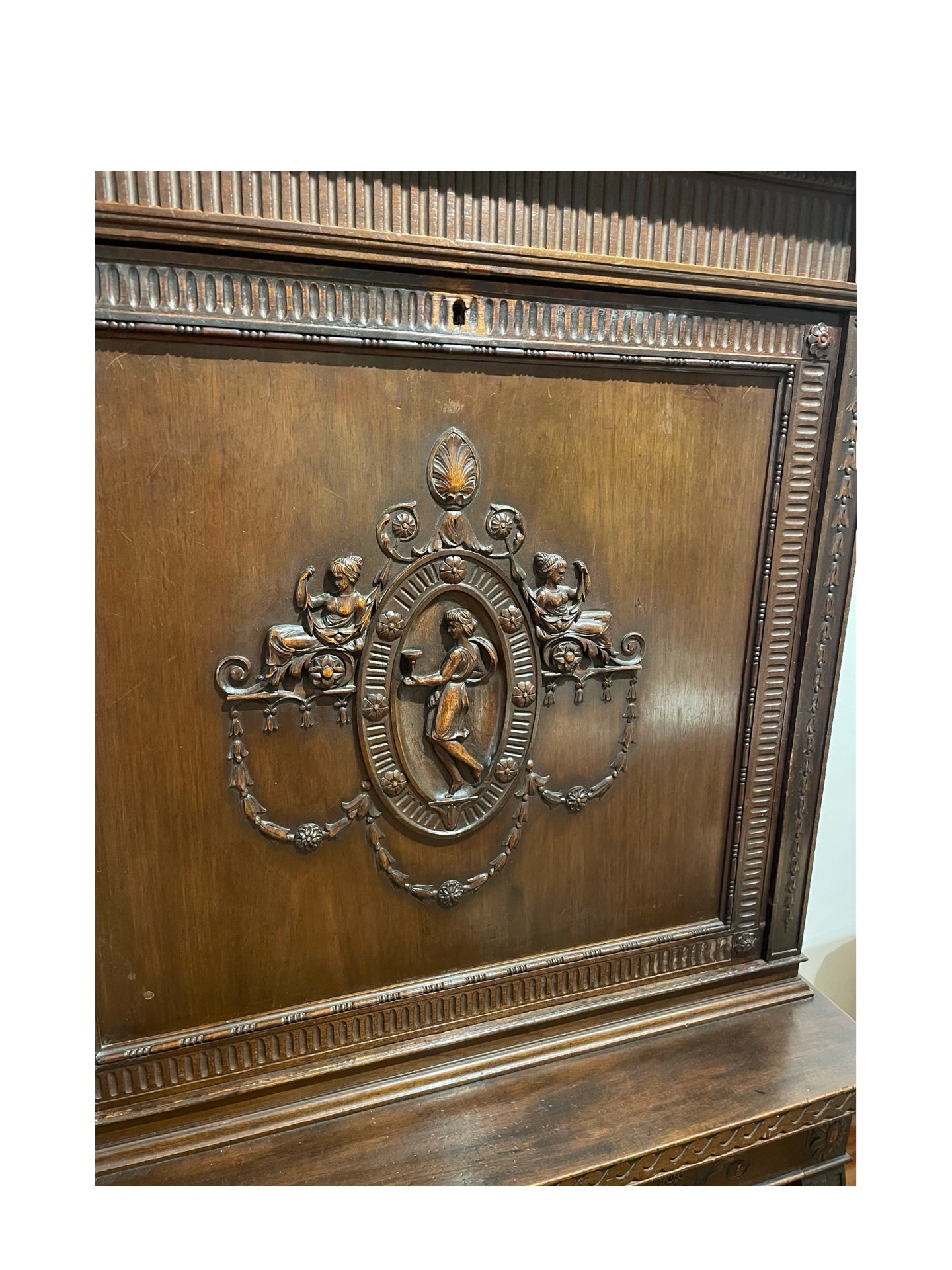 1 - Meuble bar ancien sculpté – Travail russe XIXe