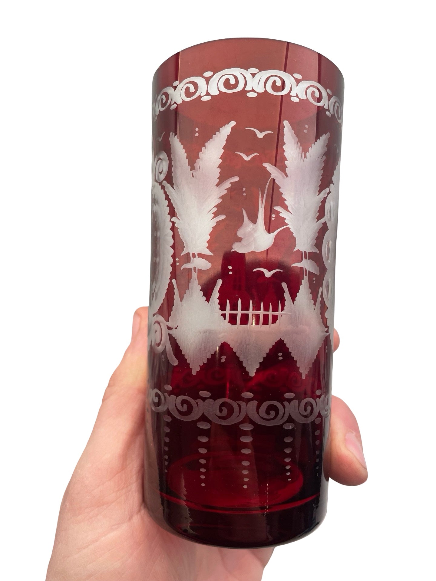 Ensemble de 6 gobelets en cristal de Bohême rouge – Décor d’oiseaux