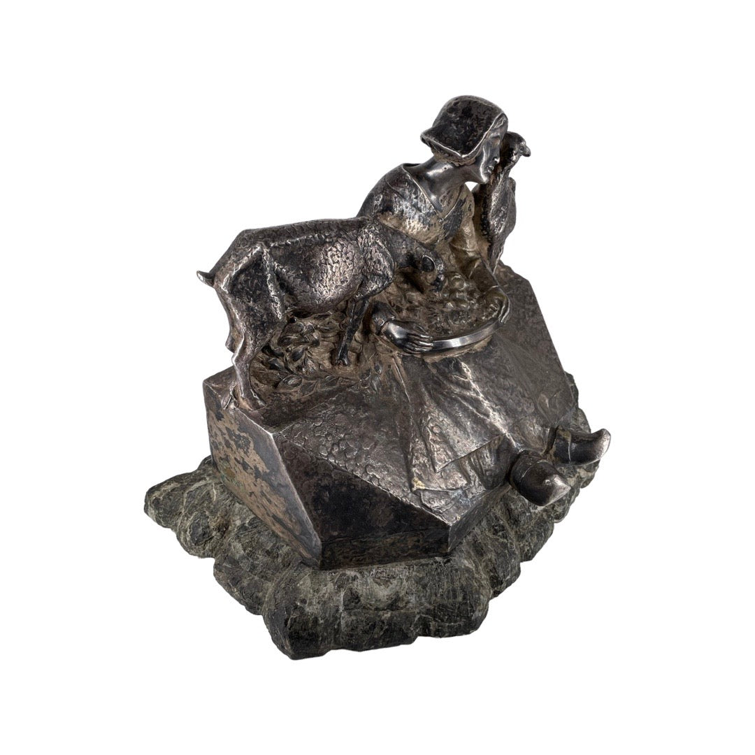 1 - Bronze argenté signé Paul Ganuchaud – Femme aux chèvres