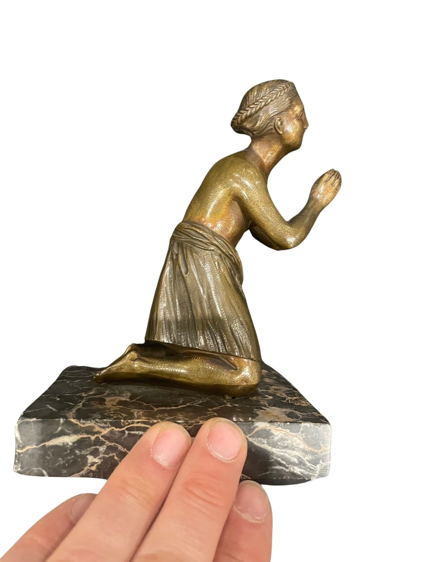 Sculpture en Bronze : Dame en Prière Circa 1900