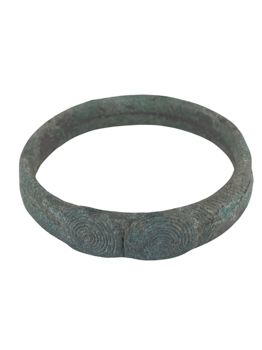 Bracelet en Bronze Vert à Motif Spirale Khmer